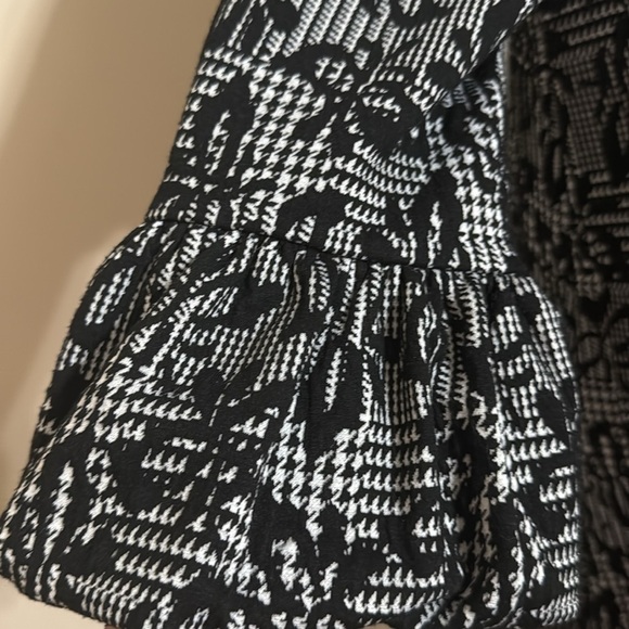 Nina Leonard Houndstooth Dress With Gorgeous Sleeves - Picture 6 of 7